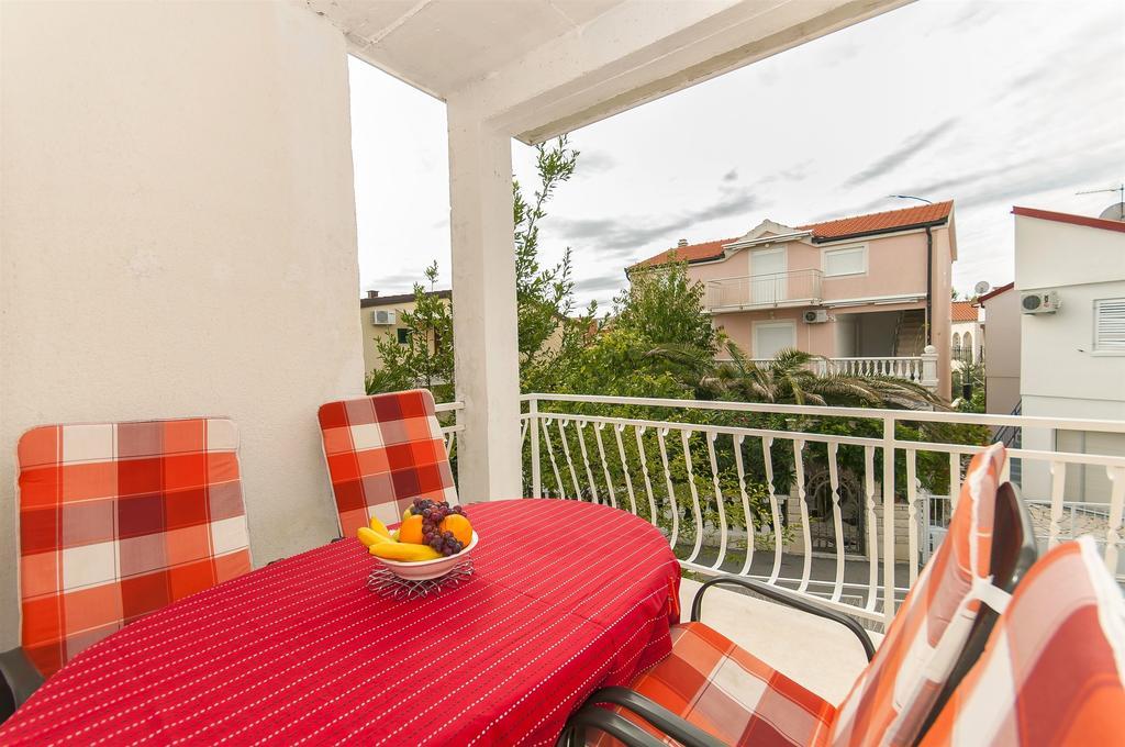 Apartments Luca โรกอซนิซา ภายนอก รูปภาพ