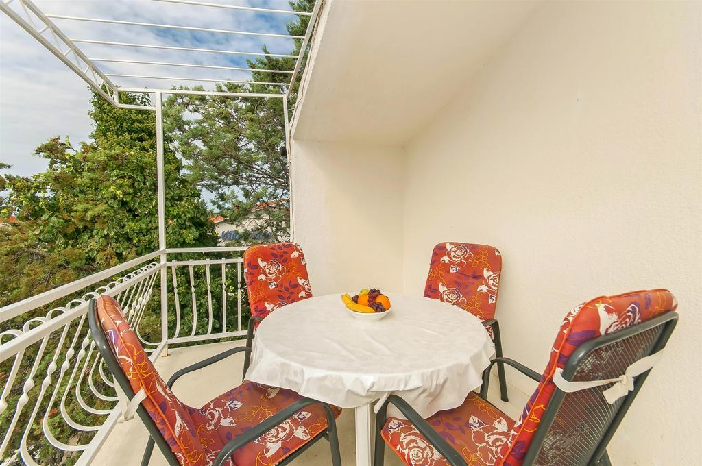 Apartments Luca โรกอซนิซา ภายนอก รูปภาพ