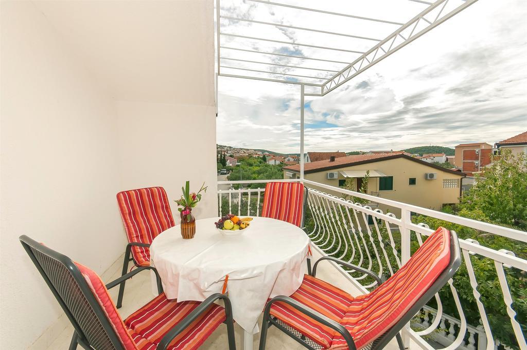 Apartments Luca โรกอซนิซา ภายนอก รูปภาพ