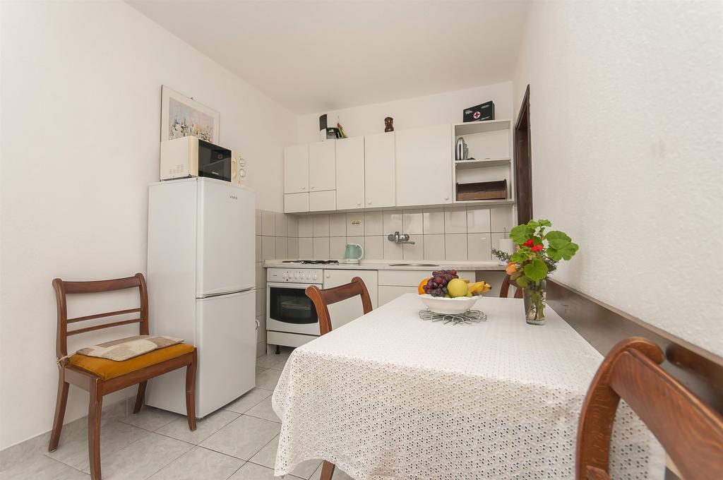 Apartments Luca โรกอซนิซา ภายนอก รูปภาพ