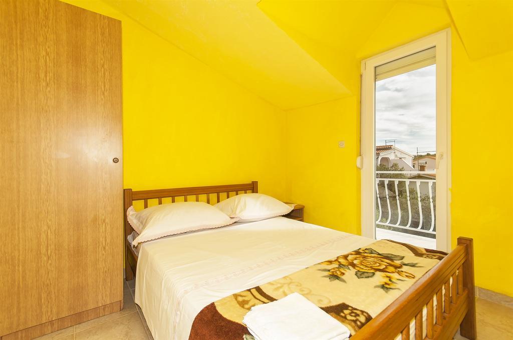 Apartments Luca โรกอซนิซา ภายนอก รูปภาพ