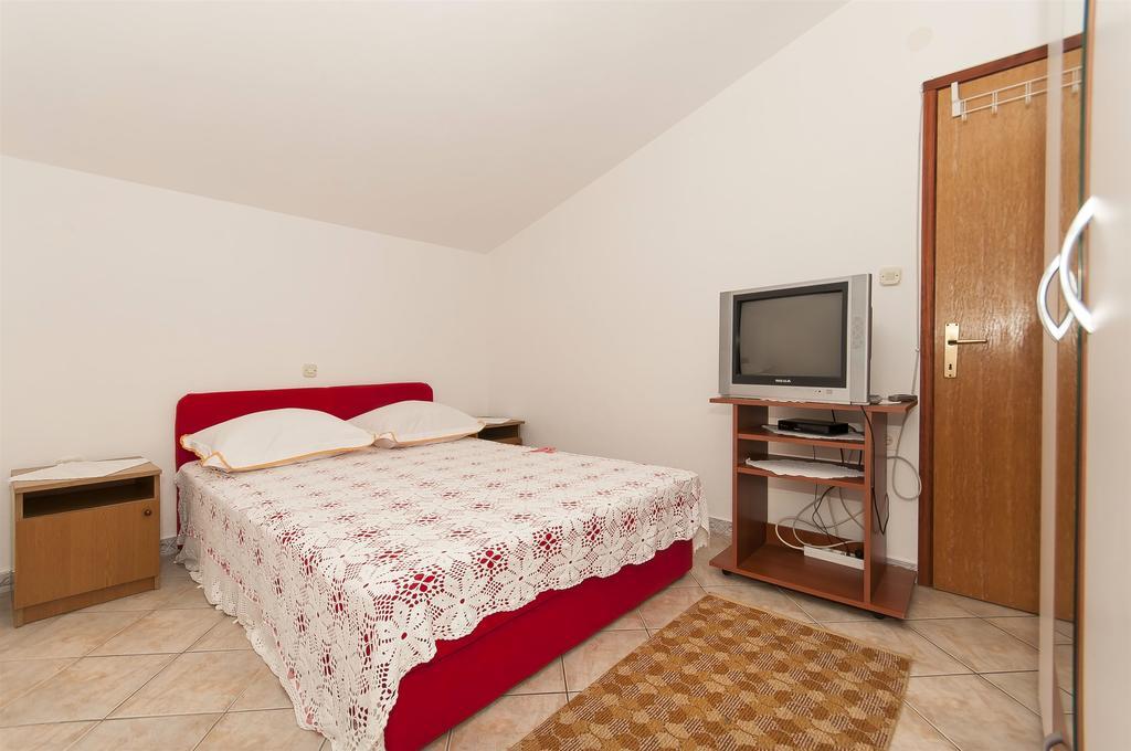 Apartments Luca โรกอซนิซา ภายนอก รูปภาพ